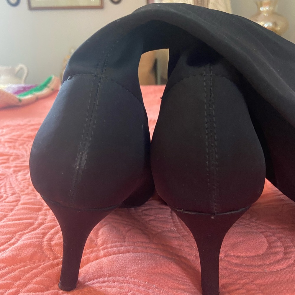 2 Lips Too Black Heeled Pull on Boots - Picture 4 of 6